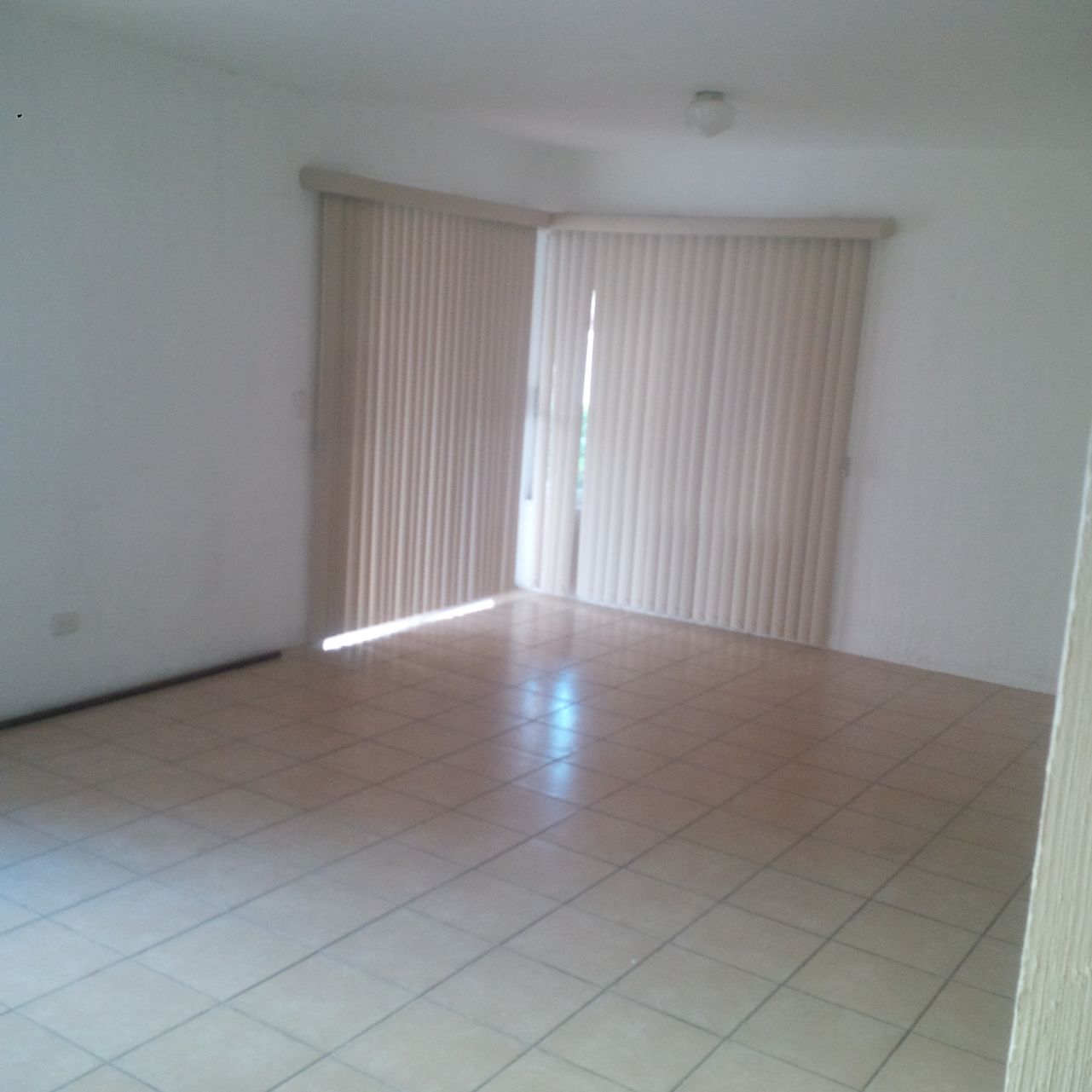 4b8b3462-cff0-4cff-bf21-b730a914a9fe