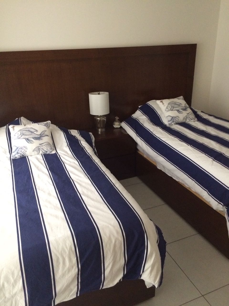 0d7c3928-efa8-42b6-a22a-aec5319bdf1a