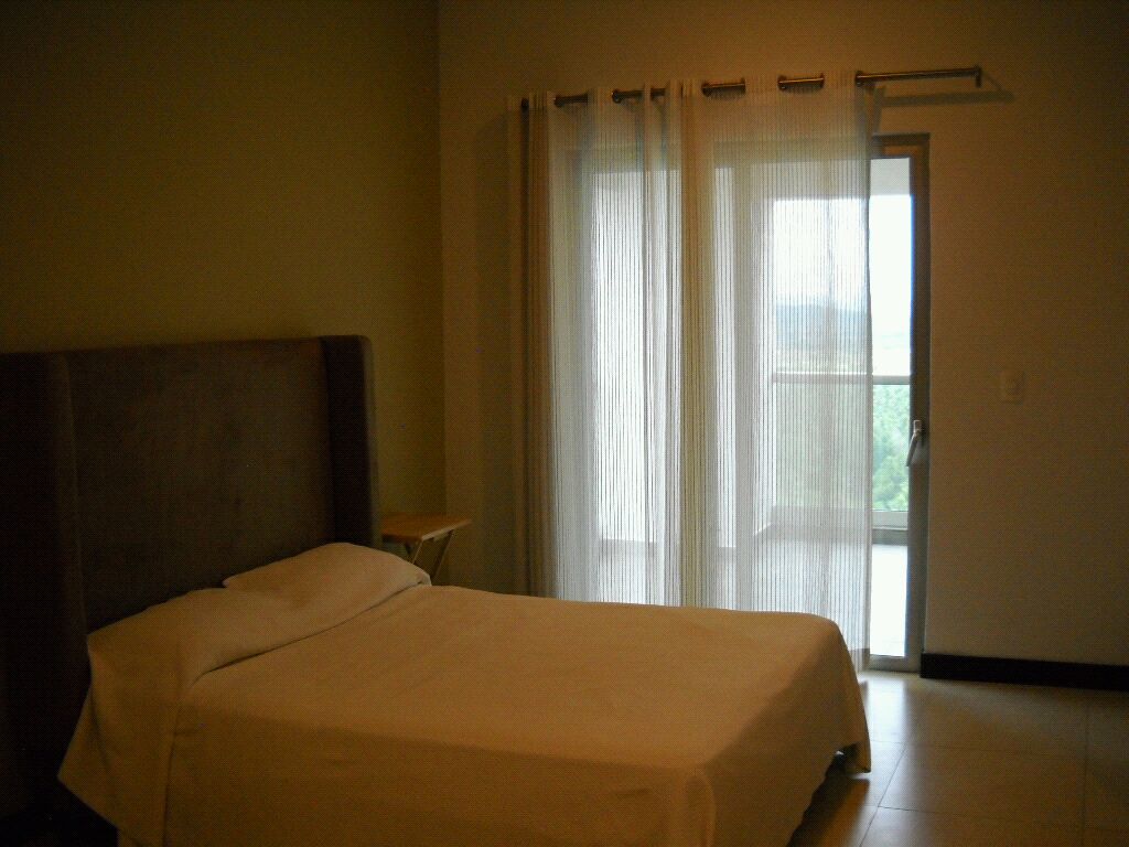 dcb964f7-0fc1-499e-a050-d490e18afed9