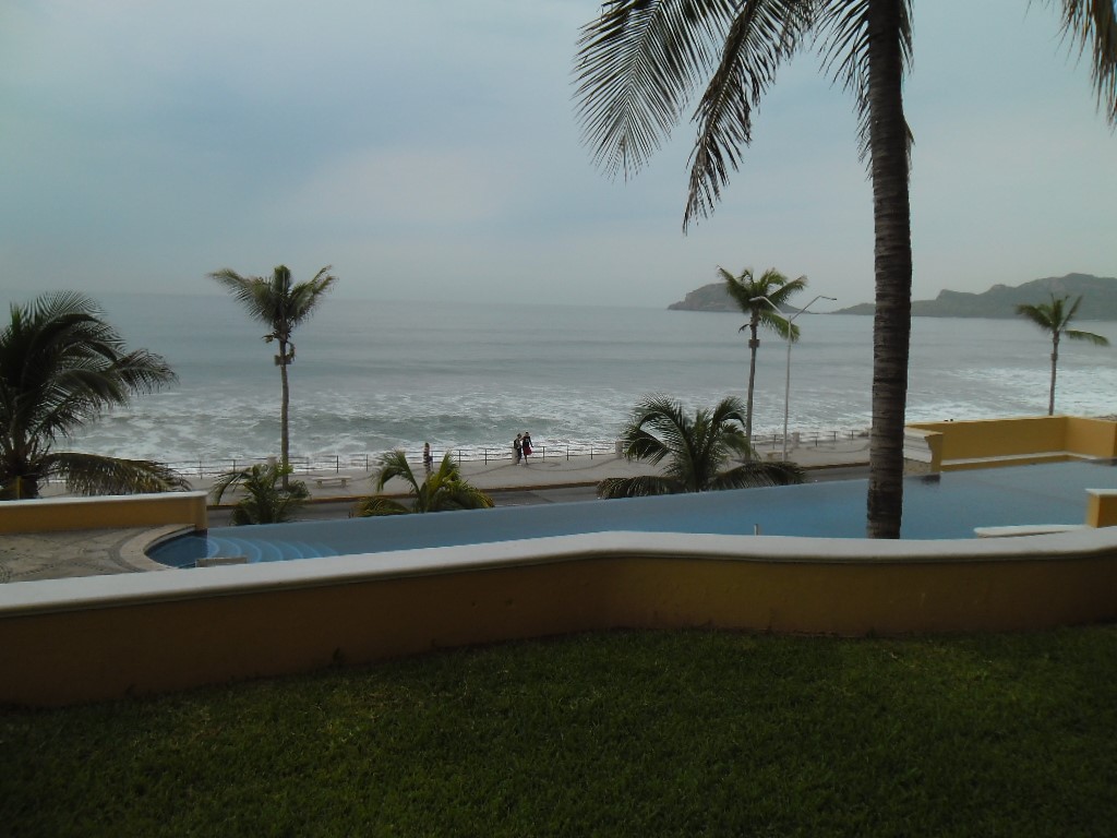 thumbnail_12-alberca